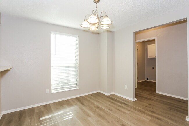 Photo - 3900 Dogwood Ct