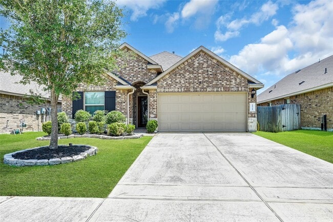 Building Photo - 23723 Giardini Dr