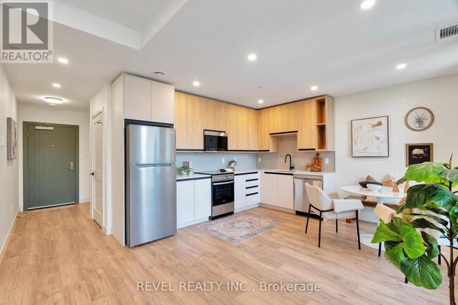 Photo - 4390 Hillview Dr Unit 202