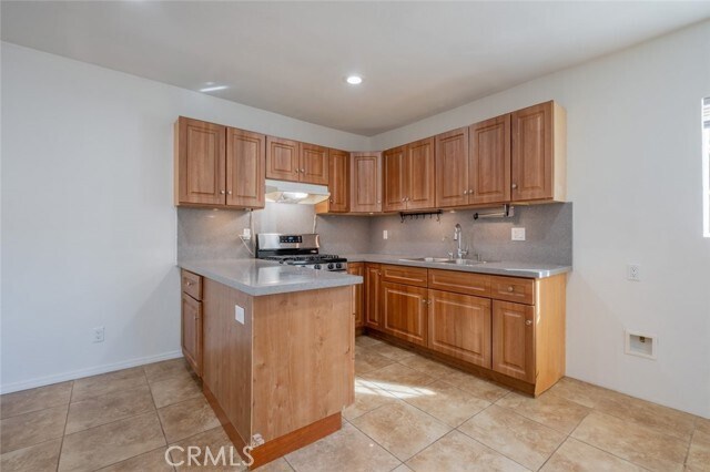 Photo - 10407 McClemont Ave