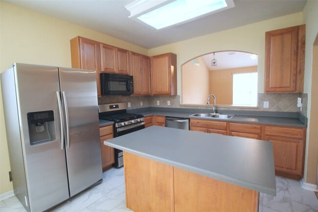 Photo - 19927 Black Canyon Dr