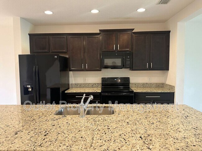 Photo - 238 Annabelle Way