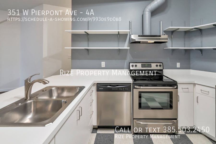 Photo - Dont miss out on one of the rare 1 bedroom...