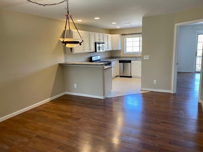 Photo - 681 River Park Village Blvd