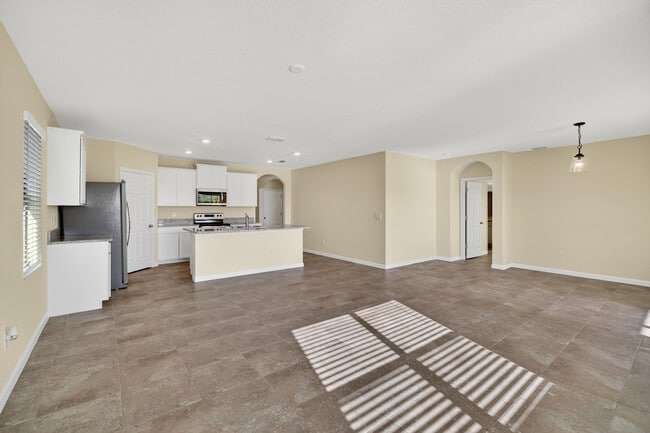 Photo - 6580 Canterbridge Dr