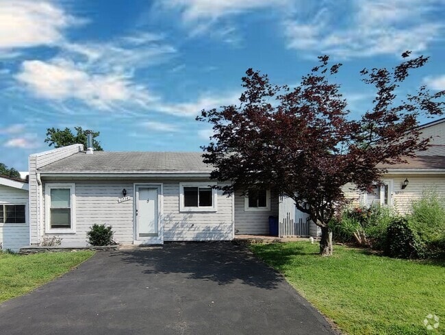 Building Photo - 6034 Regents Park Rd Rental