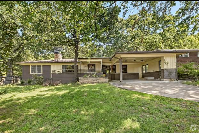 Building Photo - Mid-Century Modern 3-Bedroom, 2-Bathroom H... Rental