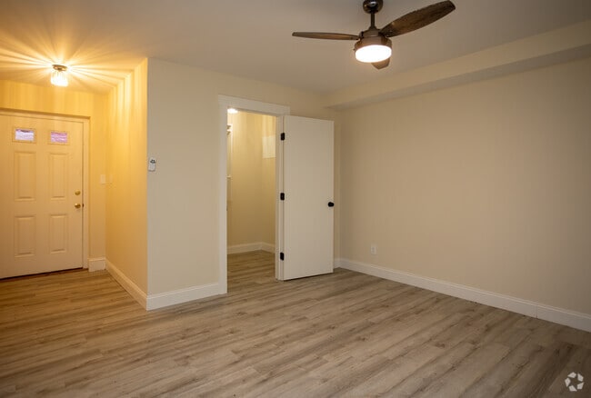 1BR,1BA -Living Room