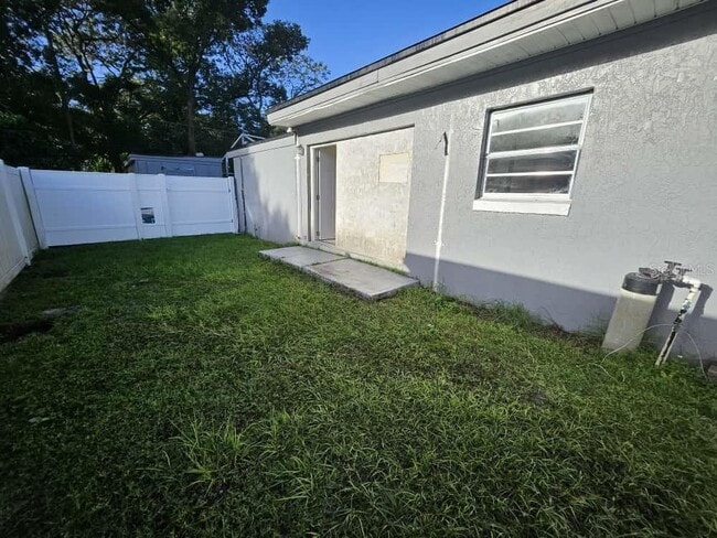 7406 Nolton Wy