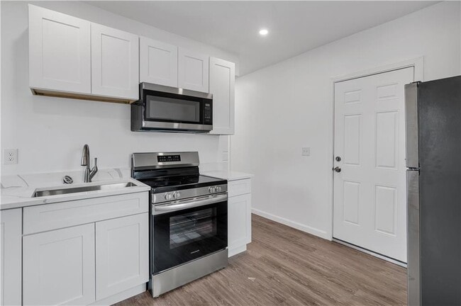 Photo - 1320 Elmwood Ave Unidad 3