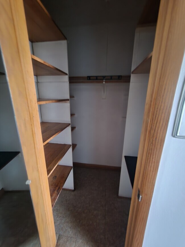 Photo - Lincoln Unit 35
