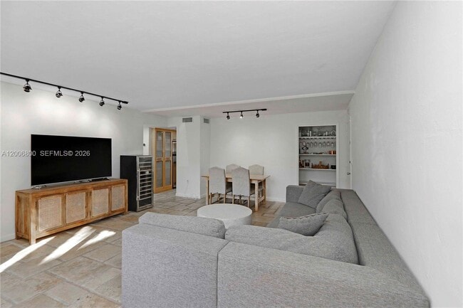 Photo - 9394 SW 77th Ave Unit F4