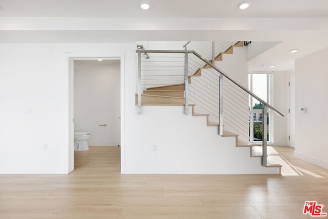 Photo - 8561 Belmont St Unidad 5