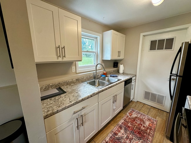 Photo - 5801 Williamsburg Way Casa Adosada