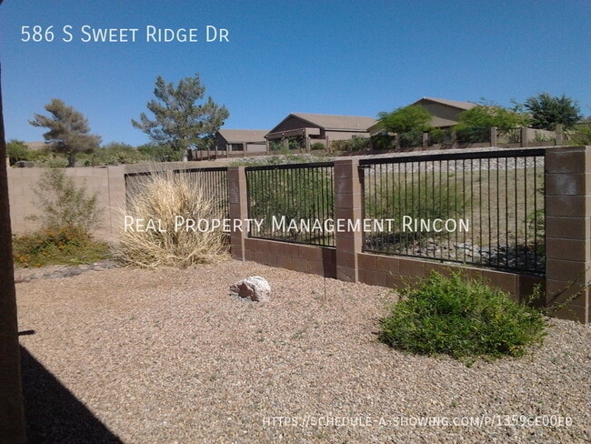 Photo - 586 S Sweet Ridge Dr