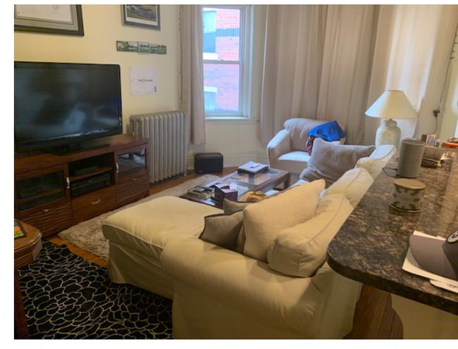 Photo - 107 Jersey St