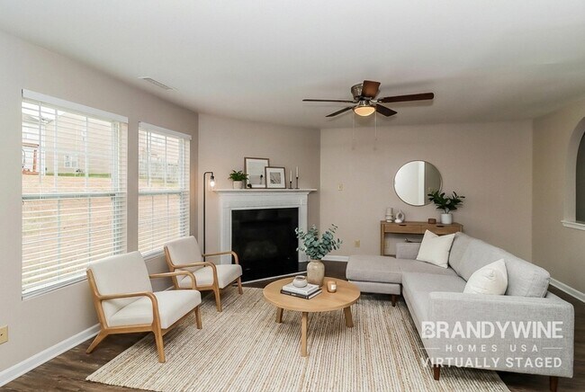 Photo - 1715 Larne Cir