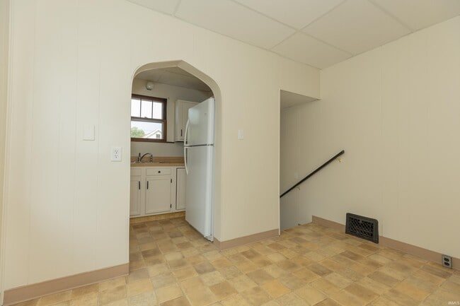Photo - 1910 N Weinbach Ave