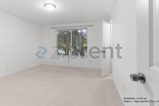 Photo - 9917 Holly Dr