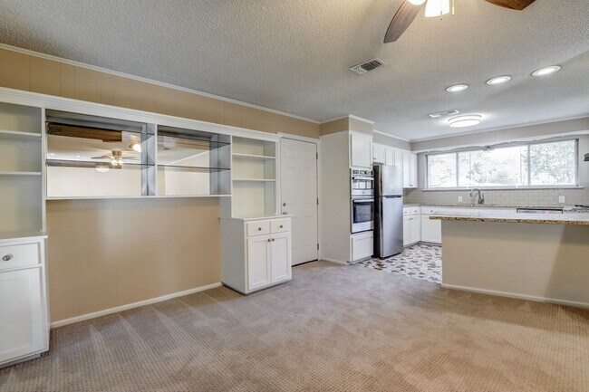 Photo - 3 Bedroom 2 Bathroom Home in Wake Village, TX