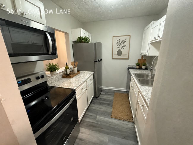 Photo - 5606 Longbow Ln