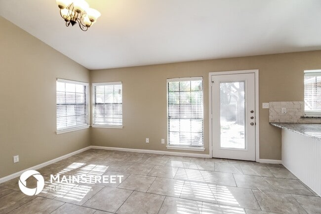 Photo - 8414 Kensington Dr