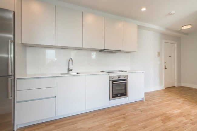 Building Photo - 138 Highland Ave Unit 12A