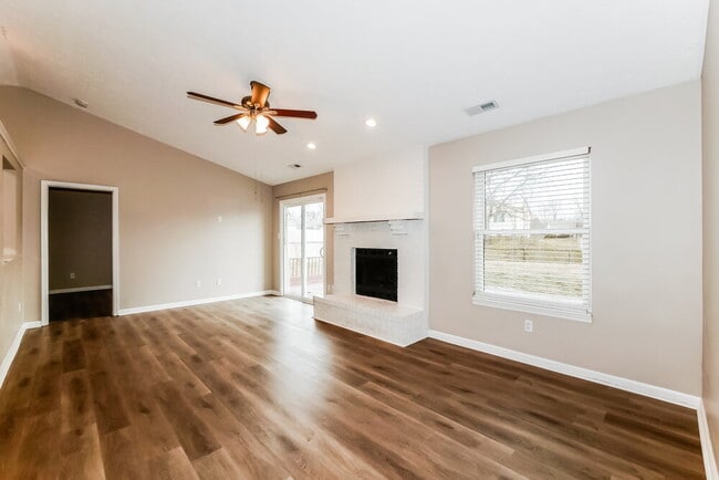 Photo - 6233 Carrie Cir