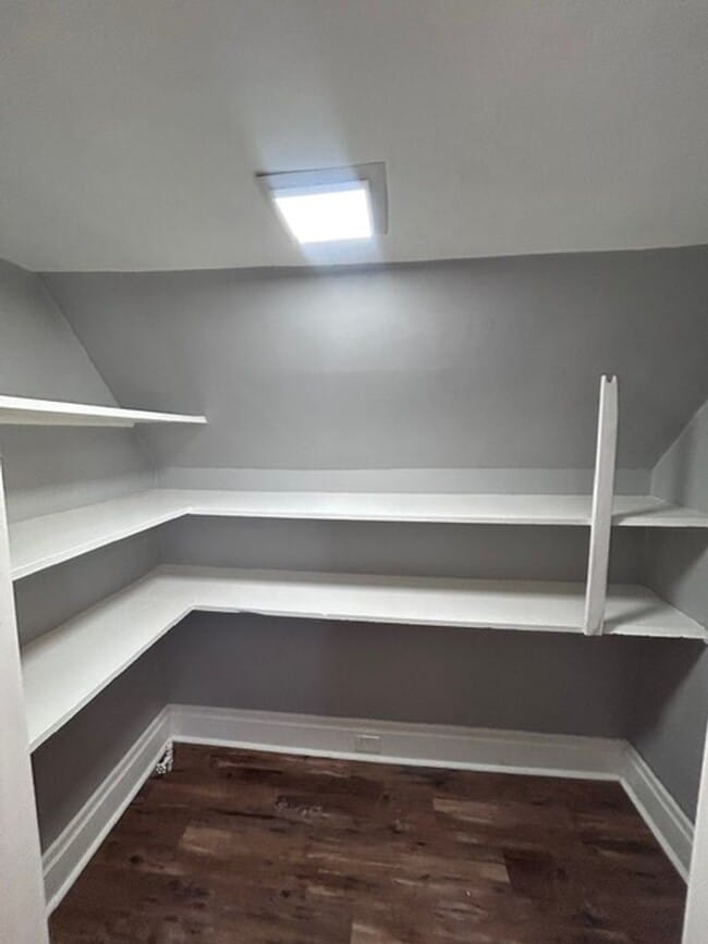 Photo - wat195 Unit 2