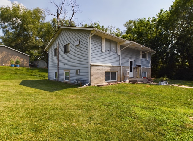 Photo - 15411 Barat Ave Apartamento Unidad C