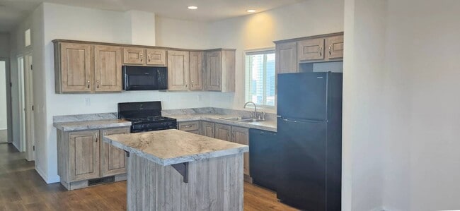 Photo - 5510 Clark Rd