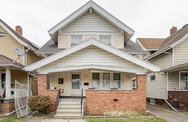 Building Photo - 1019 Radcliffe Dr