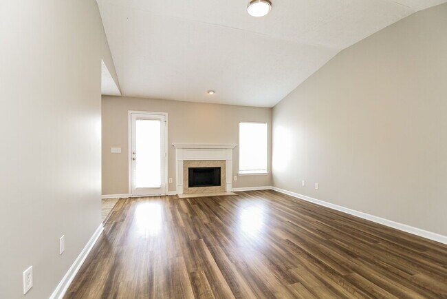 Photo - 168 Howard Woody Dr