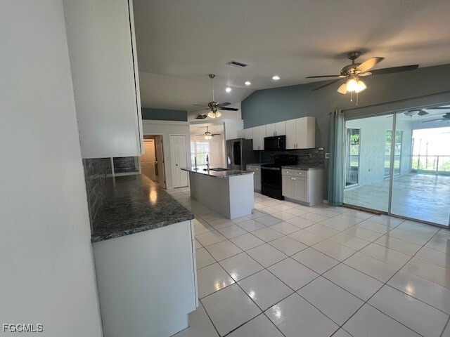 Photo - 203 Kamal Pkwy