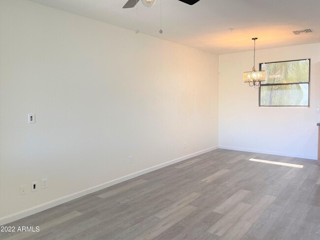 112 W Milada Dr