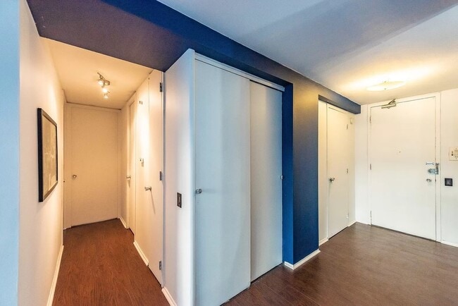 Photo - 330 W Diversey Pkwy Unit 404