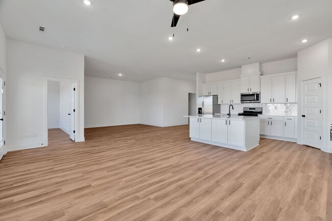 Photo - Brand-New 4 Bedroom in Siloam Springs! 3-C...
