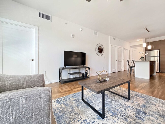 Photo - 725 1st Ave S Unit SI ID1514059P