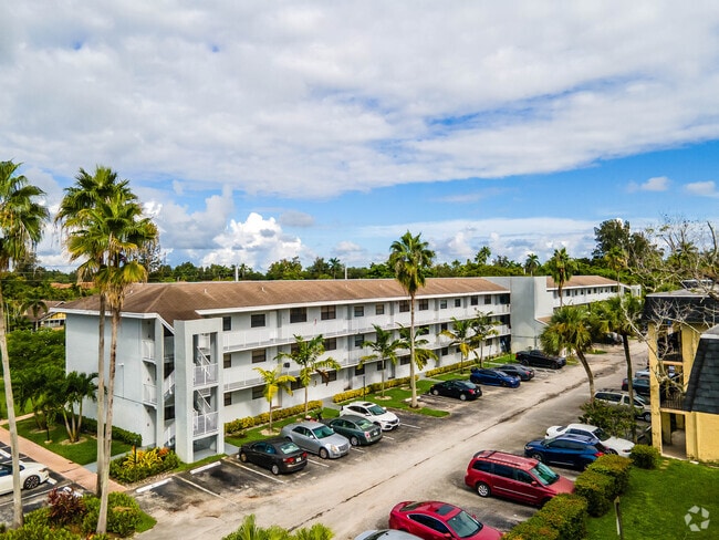 Building Photo - Westview Commons Rental