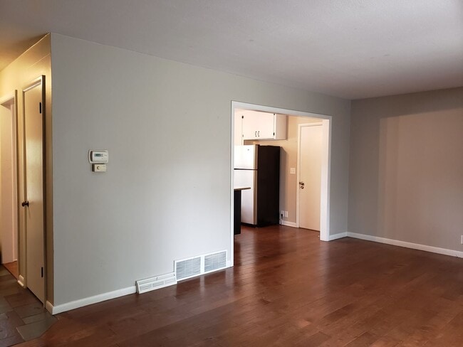Photo - Beautiful 4 Bedroom 2 Bathroom Home