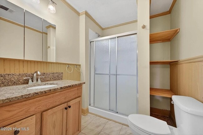 Photo - 1102 Phillips St