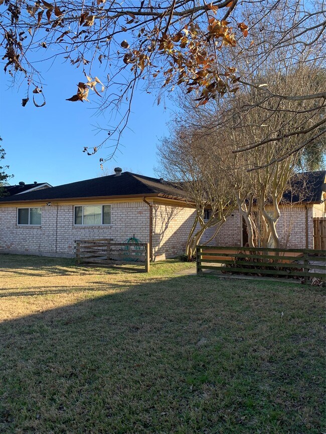 Photo - 12418 South Dr