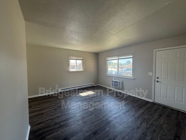 Photo - 4650 Waynedale Cir