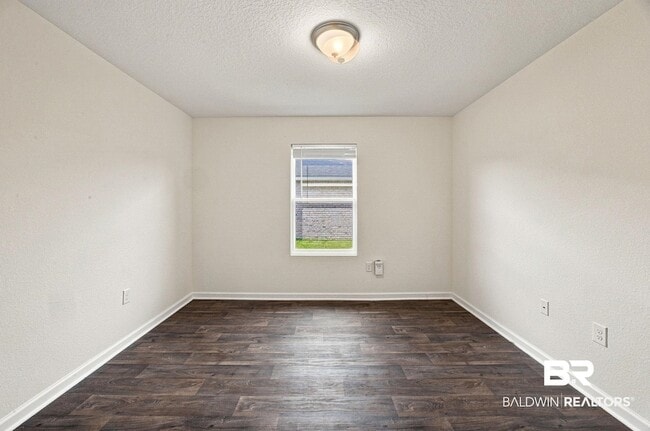 14615 Dayton Cir