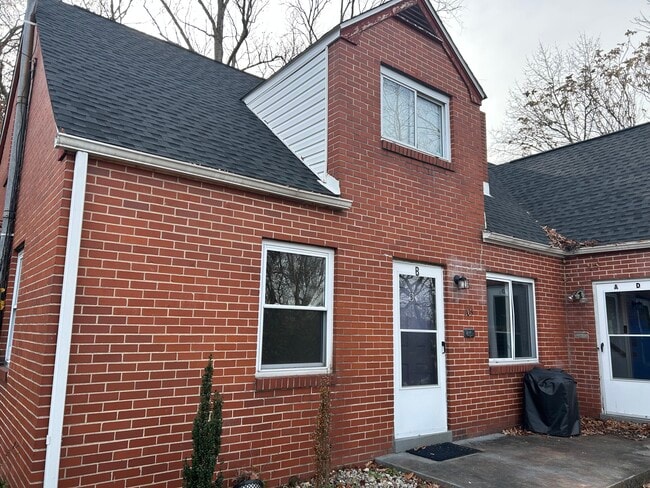 Photo - 105 Forest Ave Unit Apt B