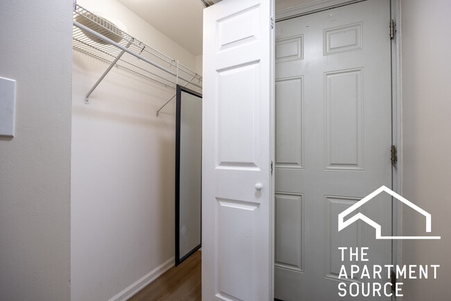 Photo - 1505 W Fullerton Ave Unit 1R