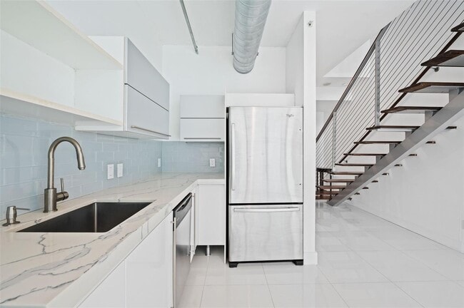 Photo - 690 SW 1st Ct Unit 2308