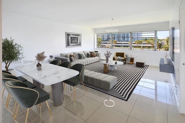 Photo - 220 Kings Point Dr Unit 304