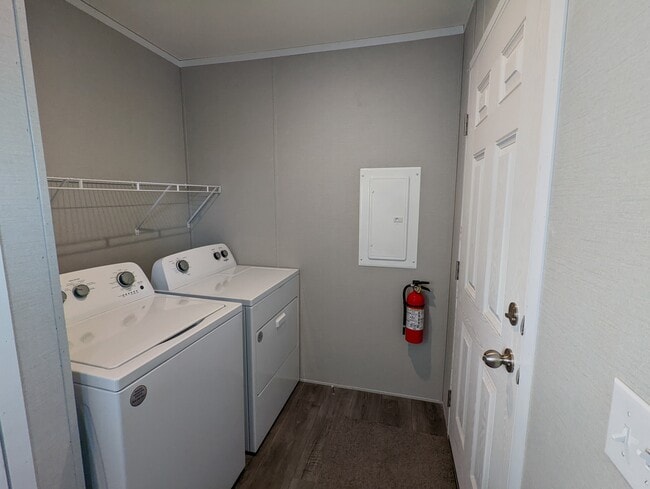 Photo - 584 Delaware