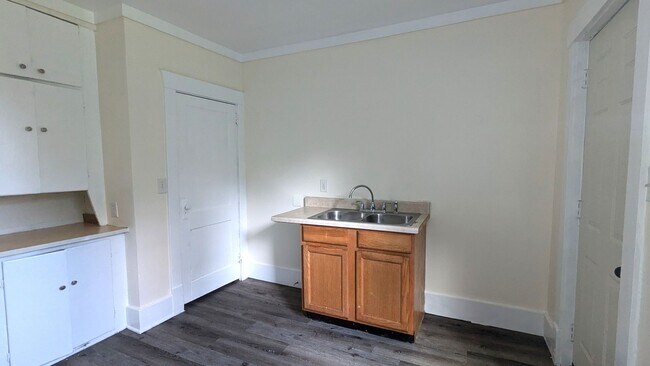 Photo - 209 Iona Ave Unit 209